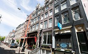 Quentin Golden Bear Hotel